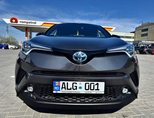 Toyota C-HR, 2018
