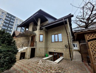 TownHouse în 2 nivele!