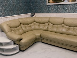 Vând colțar din piele naturală